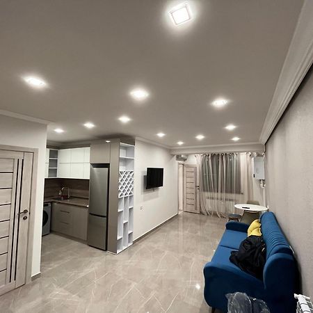 City Centre Apartment On Sakharov Square Yerevan Exterior photo